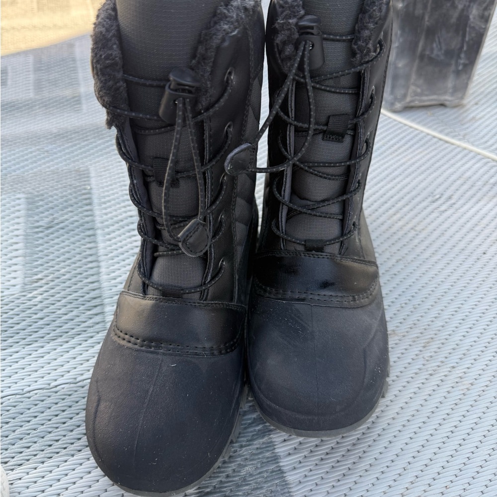 All in Motion Women's Black Snow Boots